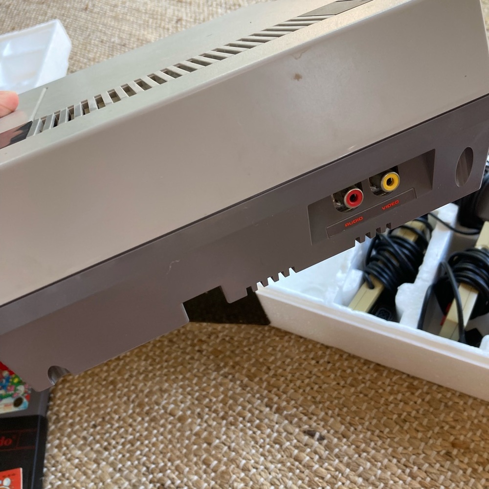 Vintage Nintendo NES Action Set with Games - Picture 6 of 11